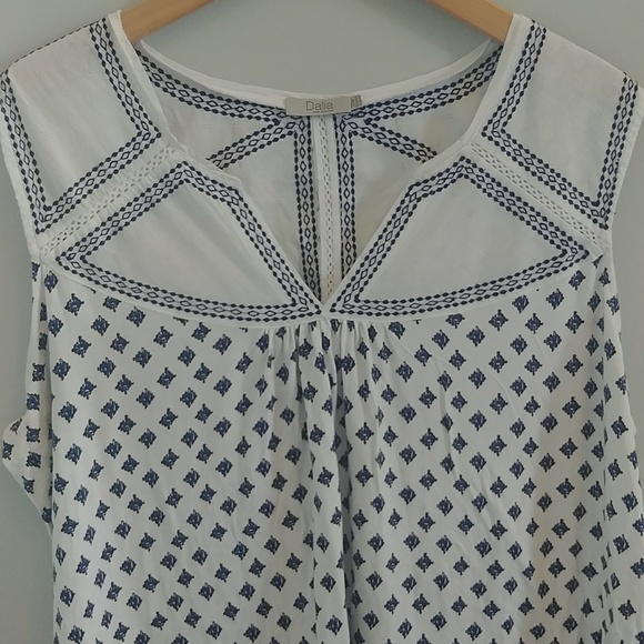 Dalia Boho Sleeveless White And Blue Embroidered Design Tunic Neckline Top - Picture 4 of 12